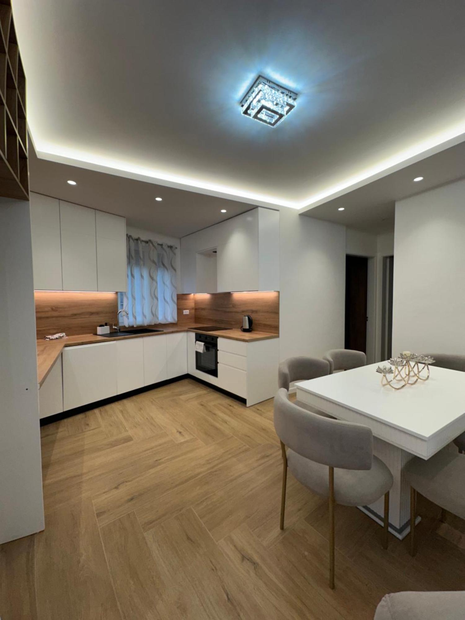 Hajdi Q & U Merano
